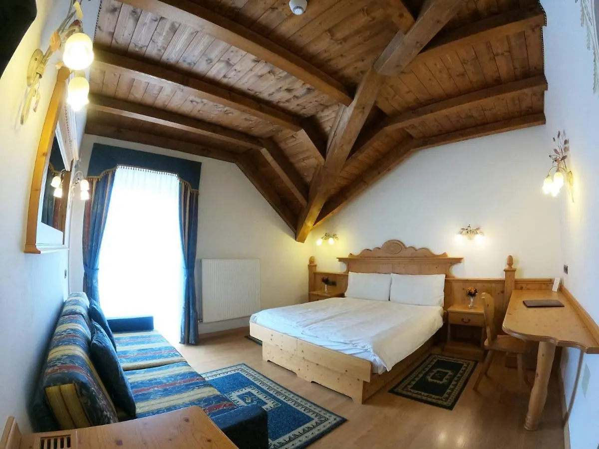 Hotel La Torretta Passo del Tonale 3*,