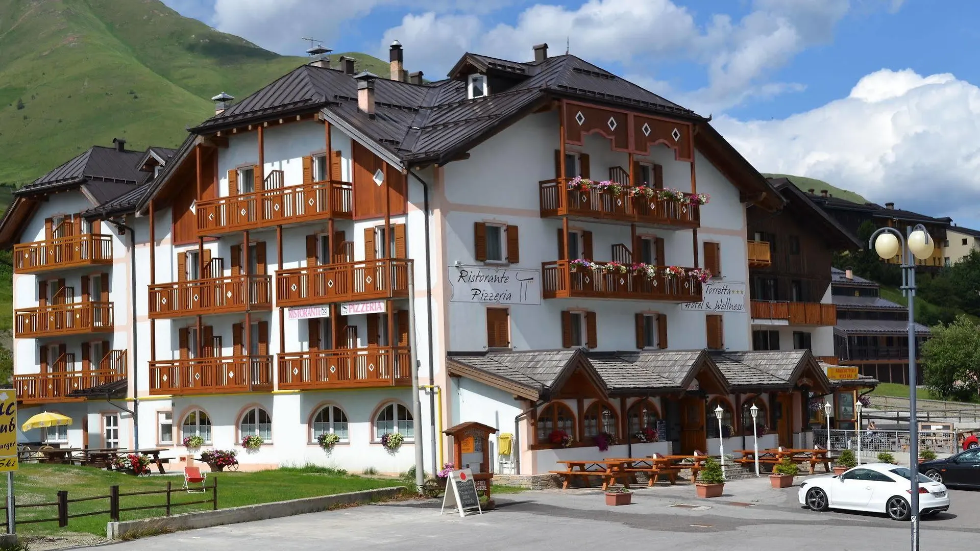 Hotel La Torretta Passo del Tonale 3*,